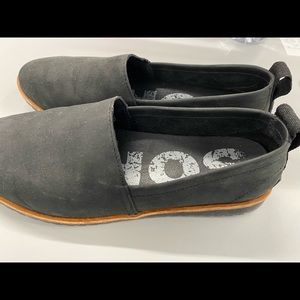 Sorel Women's Ella Casual Slip On Shoe Black size 7. Wore 2 times!!!!!